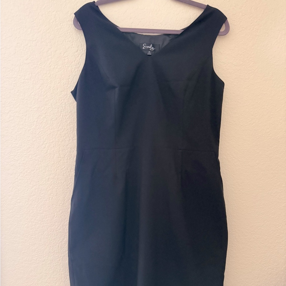 Sophisticated Black Midi Dress
